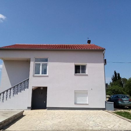 Luka Διαμέρισμα Galovac  Εξωτερικό φωτογραφία